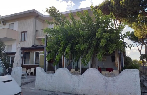 Pineto Bed & Breakfast | Quadruple room 5 minutes from the sea