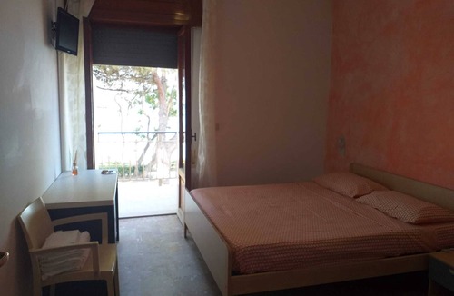 Pineto Bed & Breakfast | Quadruple room in Pineto - sea view