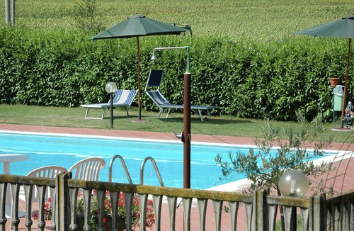 Collesanto Cottage | Quaint Cottage in Magione with Swimming Pool