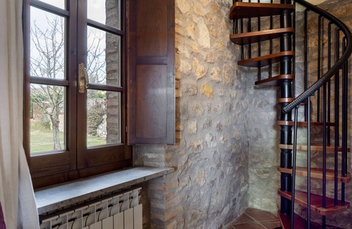 Collesanto Cottage | Quaint Cottage in Magione with Swimming Pool