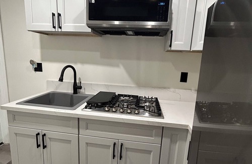 Harbor Apartment | Quaint studio with AC in lovely Lakewood