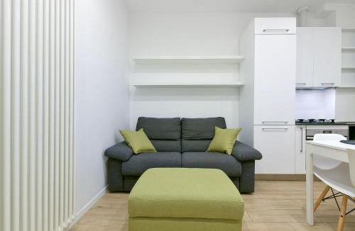 Province of Bologna Apartment | Queen Home Nicolle