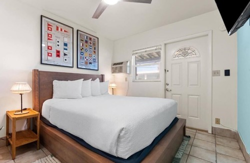 Little Torch Key Hotel | Queen Suite w/Water View, Pool, Beach Access & Free Breakfast