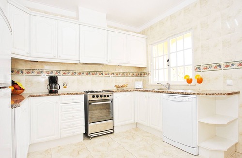 Castelo Villa | Quiet villa w/BBQ & heatable pool, Galé