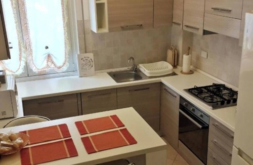 Savona Apartment | Raffaello Beach Apartment Savona, 50 m from the sea, WIFI, AC, equipped kitchen