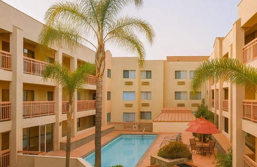 West Athens Hotel | Ramada by Wyndham Hawthorne/LAX