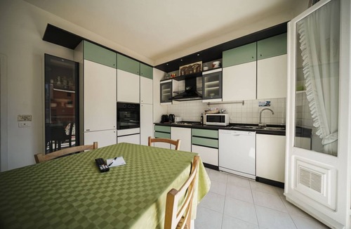 Vernazza Apartment | Recanissu Apartment with balcony and AC