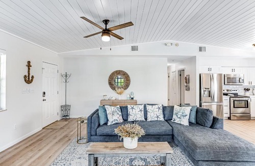 Cutthroat Harbor Estates House | Red Grouper Getaway