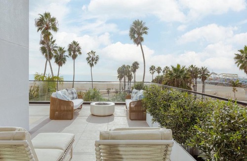 Downtown Hotel | Regent Santa Monica Beach by IHG