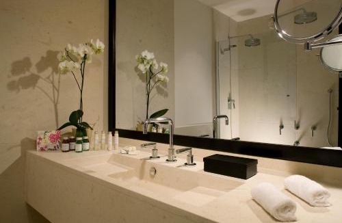 Casali di Serravalle Hotel | Relais & Chateaux Palazzo Seneca