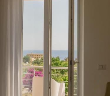 Ventotene Hotel | Relais Villa Verde