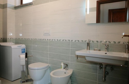 Lake Bracciano House | Relax In Piazzetta casa e appartamento per vacanze