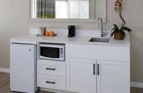 Islamorada Villa | Relaxation at its Finest in Islamorada! Swimming Pool, Beach, Pet-friendly!