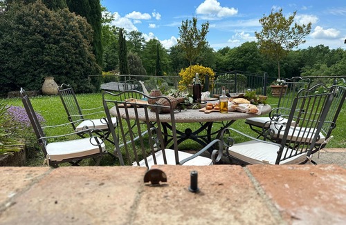 San Casciano dei Bagni Apartment | Relaxing Retreat with Personalized Chef Cooking Class & Relaxation Services