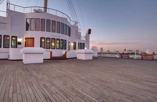 Harbor Hotel | Relaxing Stay in Elegant 1930s Stateroom with Stunning View | 2 Rooms