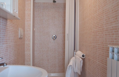 Bomarzo House | RENOVATED FARMHOUSE ON THE POOL EDGE