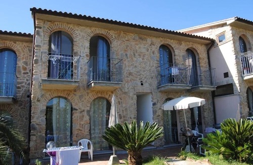 Bonalaccia-Filetto Apartment | Residence Dolores Castle - Double Room