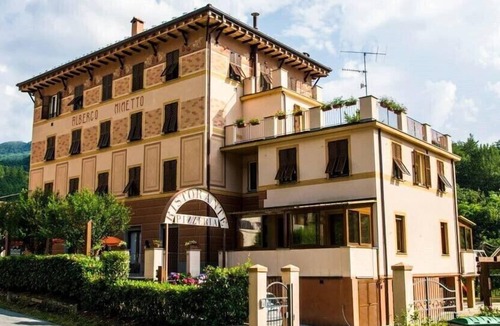 San Pietro dʼOlba Hotel | Residenza Albergo Minetto