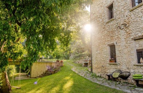 Precetto Villa | Respiro Umbria, 1500s Villa with Unique Biopool