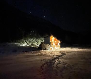 Cesana Torinese Hotel | Rifugio Combe D'Imbert Vittoria