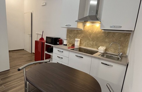 Borgatella Apartment | River View Apartment - Silver