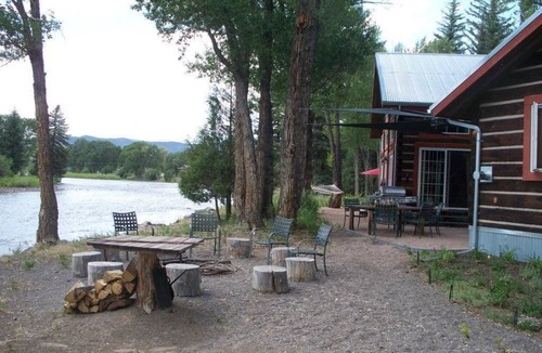 Alpine Village Cabin | Riverside Meadows Cabins