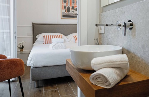 Civitavecchia Hotel | Riviera Suites