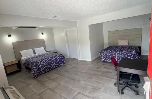 Lynwood Hotel | Rocky Inn Motel