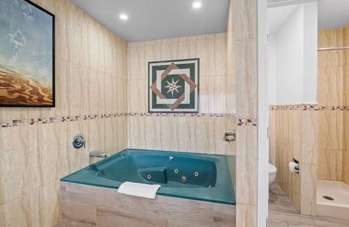 Commerce Hotel | Rodeway Inn Commerce - Los Angeles