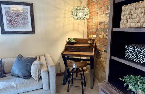 Rollinsville House | RollinsVilla home