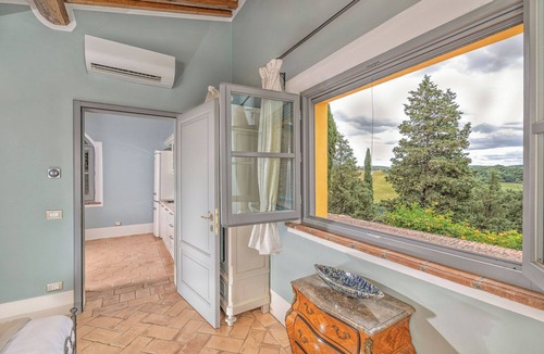 Montalcino Apartment | Romantic Apartment with Private Terrace