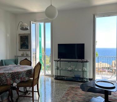 Sant'Ilario Apartment | Romantic garden sea view Nervi