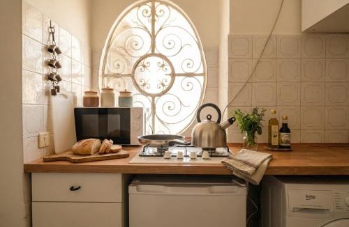 Fiuggi Apartment | Romantico Appartamento con Vista Mozzafiato Perfetto per 2 Persone