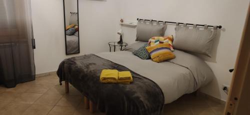 Campoleone Apartment | Rome vacation by train