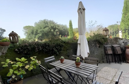 Sutri Apartment | Room 'Anfiteatro' with Wi-Fi and Air Conditioning