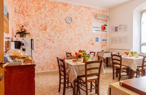 Grosseto Apartment | Room 'Corbezzolo' with Shared Garden and Wi-Fi