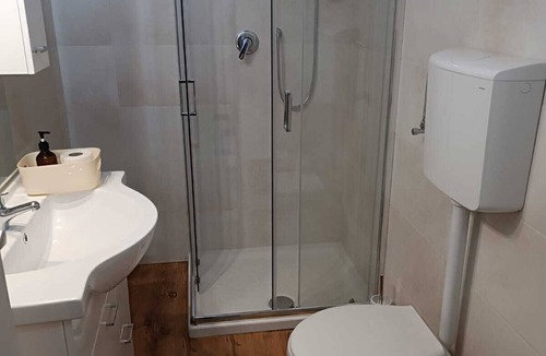 Alfonsine Bed & Breakfast | Room part of the beb MTB, with wifi, bathroom and air conditioner