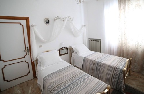 Colonnella Bed & Breakfast | room with panoramic view