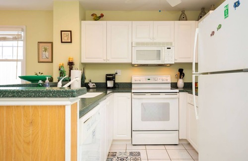 Bahama Village House | Roosters Perch at Truman Annex- LOW SUMMER RATES!
