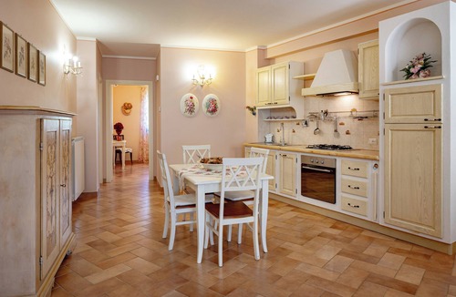 Crocemaroggia House | Rose apartment in Farmhouse with Garden and Pool
