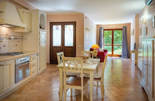 Crocemaroggia House | Rose apartment in Farmhouse with Garden and Pool