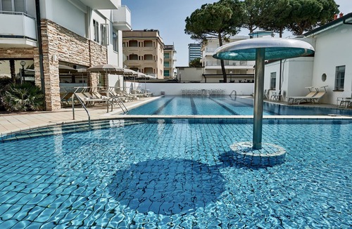 Milano Marittima Apartment | Rouge Maison