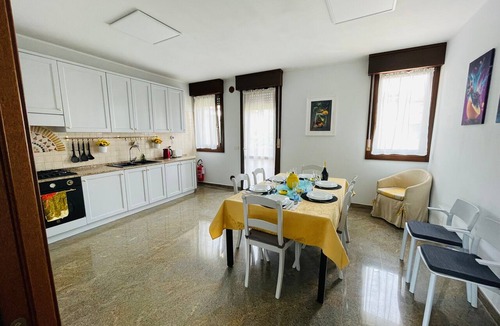 Abano Terme Apartment | 'Royal Residence Abano Terme' Apartment with Mountain View, Wi-Fi and Air Conditioning