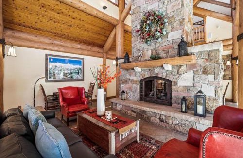 Baldy Mountain House | Rubywood, Hot Tub, Best Views on Baldy Mountain, Close to Shuttle