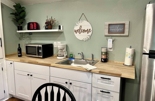 Satsuma Cabin | Rustic River Cabin - Shell Harbour on the St Johns River - Pet Friendly
