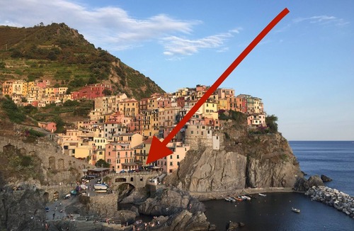 Manarola Apartment | Salty Dreams Guest Room Manarola Cinque Terre