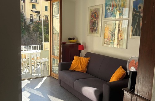 Riomaggiore Apartment | Sanctuary house