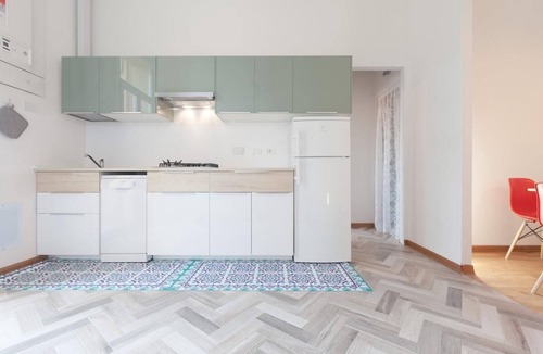 Saragozza-Porto Hostel | Saragozza Apartment 3: Bright and central flat