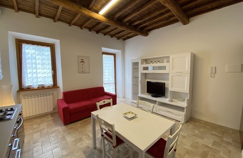 Ronciglione House | Sasso Grosso House