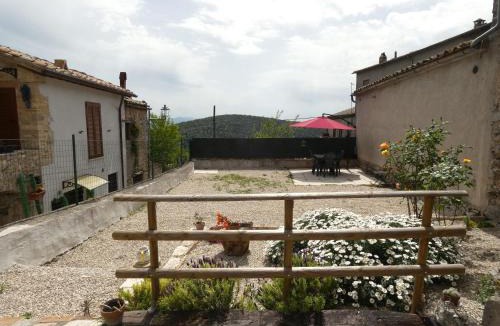 Amelia Apartment | SCAPPO IN UMBRIA, Vicoletto